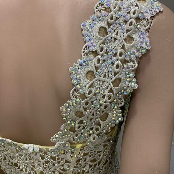 Stunning Floral Lace One Shoulder Party Dress, Rhinestones Ball Gown - Picture 11 of 15